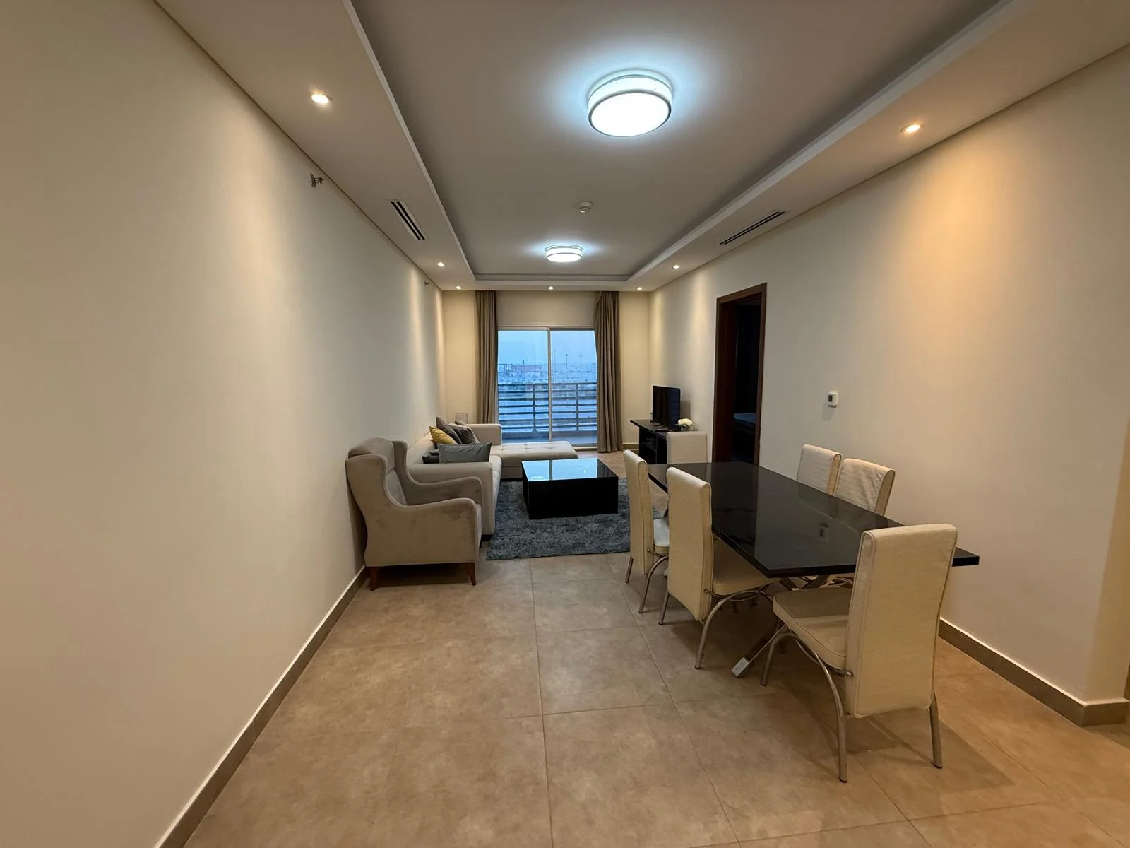 ELEGANT 1BEDROOM FULLY FURNISHED WITH BALCONY