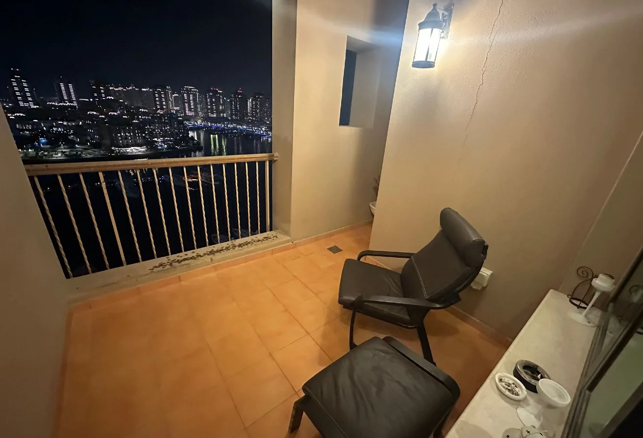 Spacious Fully Furnished 1BHK | MARINA VIEW