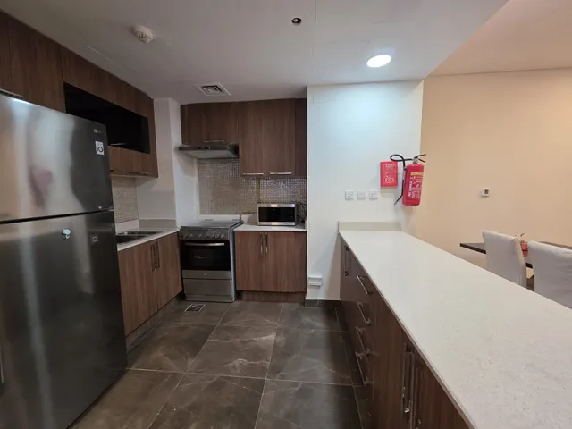 TITLE DEED 2BEDROOM FOR INVESTMENT NEAR STADIUM