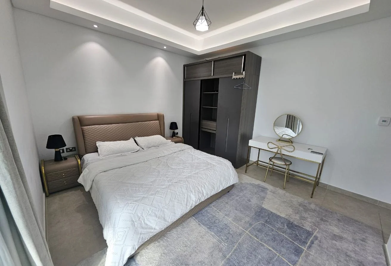 LUXURIOUS 2 BHK LUSAIL MARINA NEXT TO NIGHT MARKET