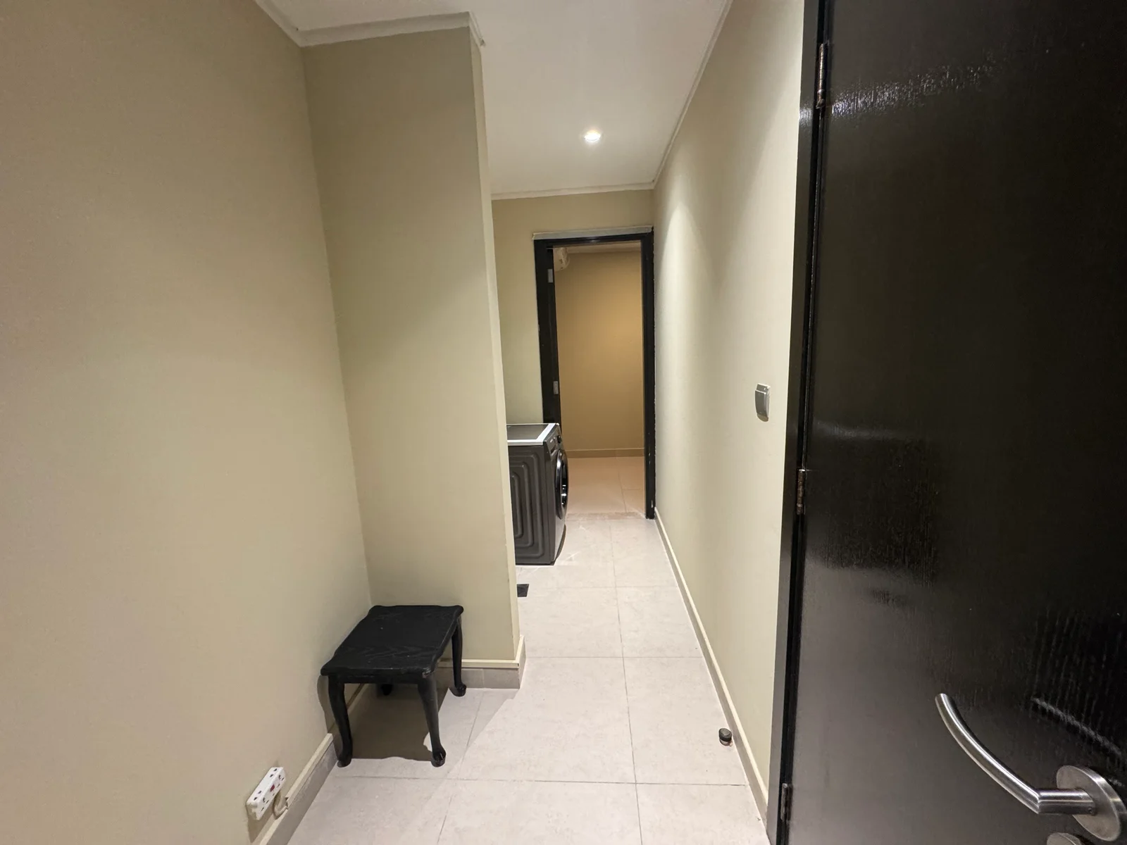 ELEGANT 2BEDROOM PLUS MAID ROOM WITH BALCONY