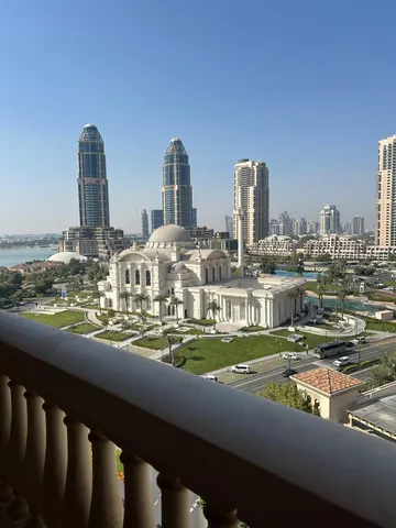 LUXURY 1BEDROOM FULLY FURNISHED WITH BALCONY