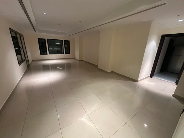 Large And Spacious 2 Bedroom Fully Marina View