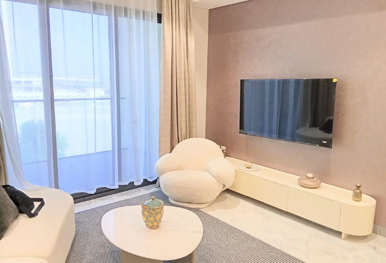 Premium 1BR | | Large 94 SQM Layout | Freehold