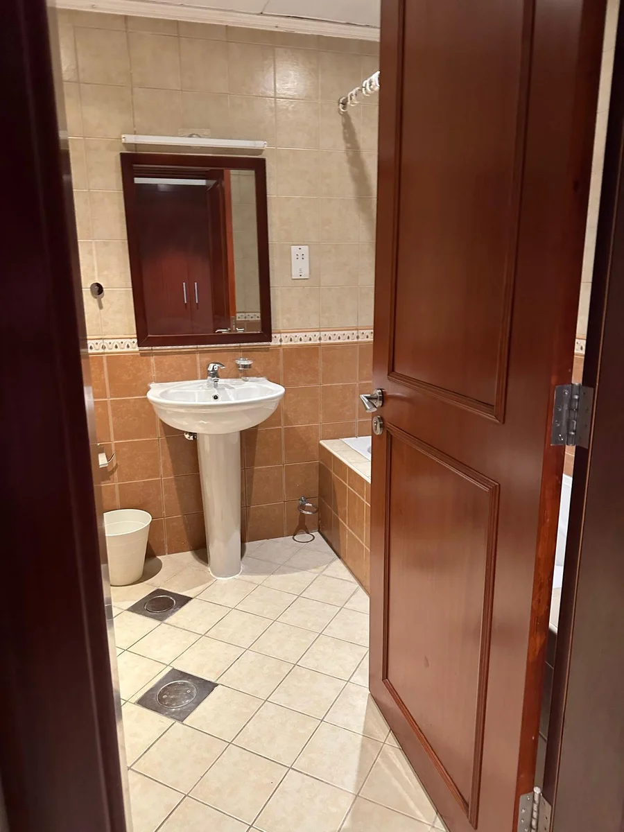 LUXURY 1BEDROOM FULLY FURNISHED WITH BALCONY