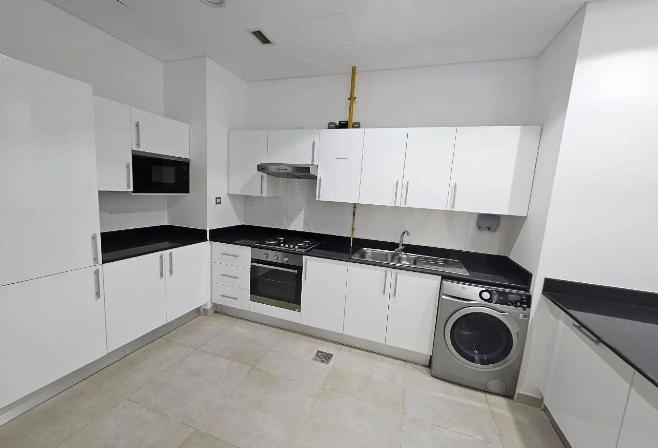 LUXURIOUS 2 BHK LUSAIL MARINA NEXT TO NIGHT MARKET