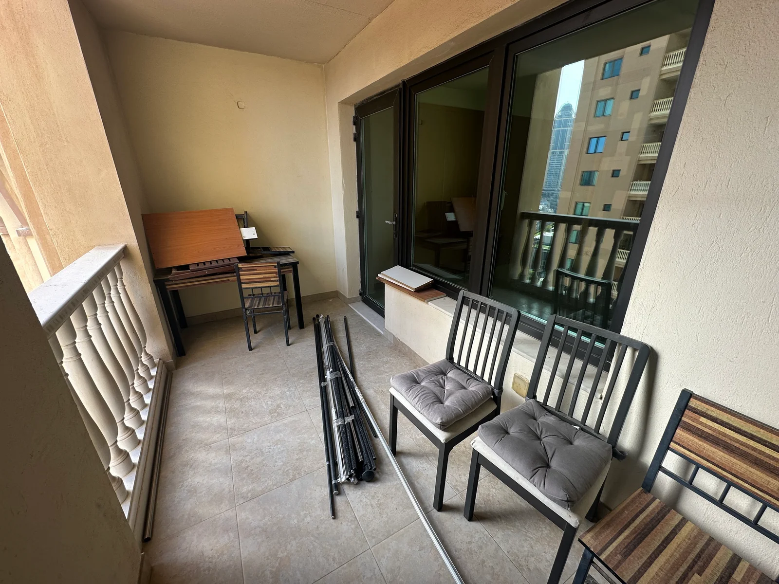 2 Bedroom | Higher Floor | Side Marina View