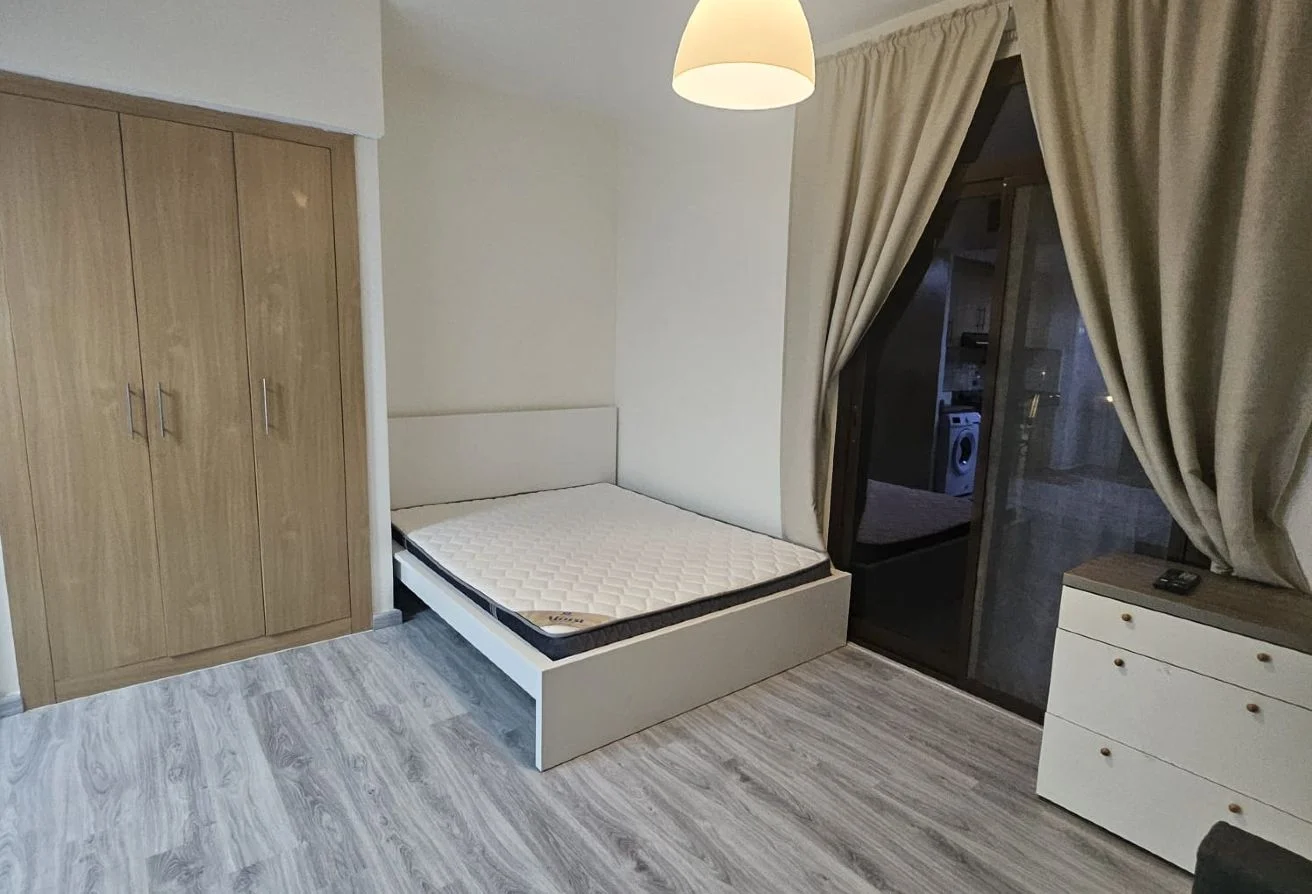 ELEGANT STUDIO FF INCLUDING BILLS NEAR TO TRAM