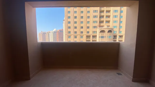 SEMI-FURNISHED 1 + OFFICE | HIGH FLOOR |