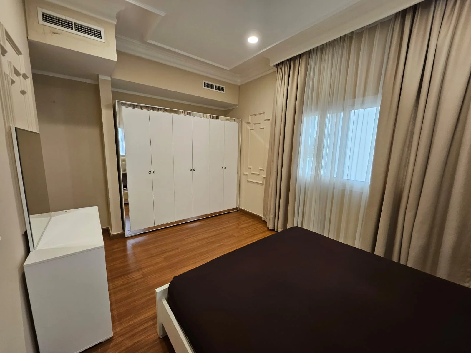ELEGANT 2BEDROOM BRAND NEW FULLY FURNISHED BALCONY