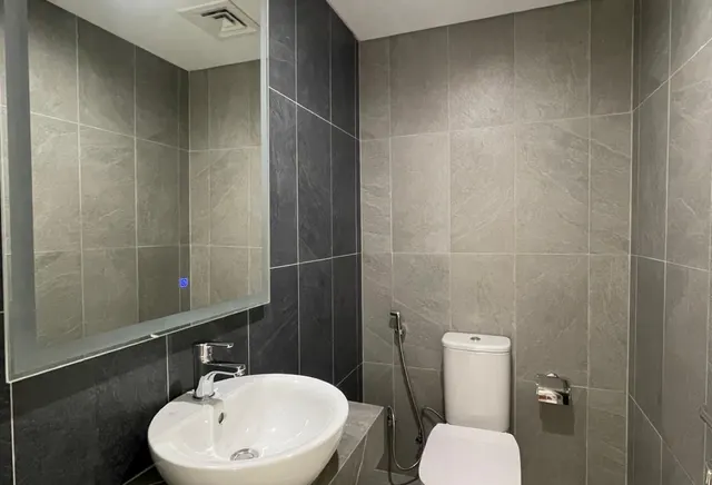 LOWEST IN MARKET ! 2BHK INVESTOR DEAL 1.15M NOW
