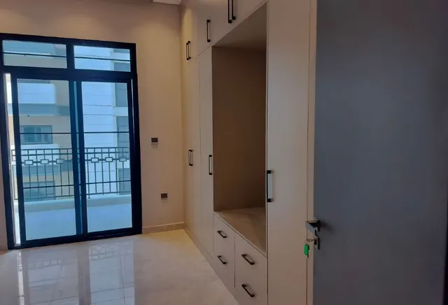 Freehold 1 & 2 BHK Luxury Homes | Easy Qatar Acces