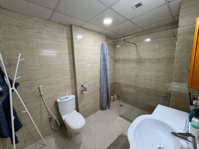 LUXURIOUS 2 BHK FF WITH BALCONY AVAILABLE