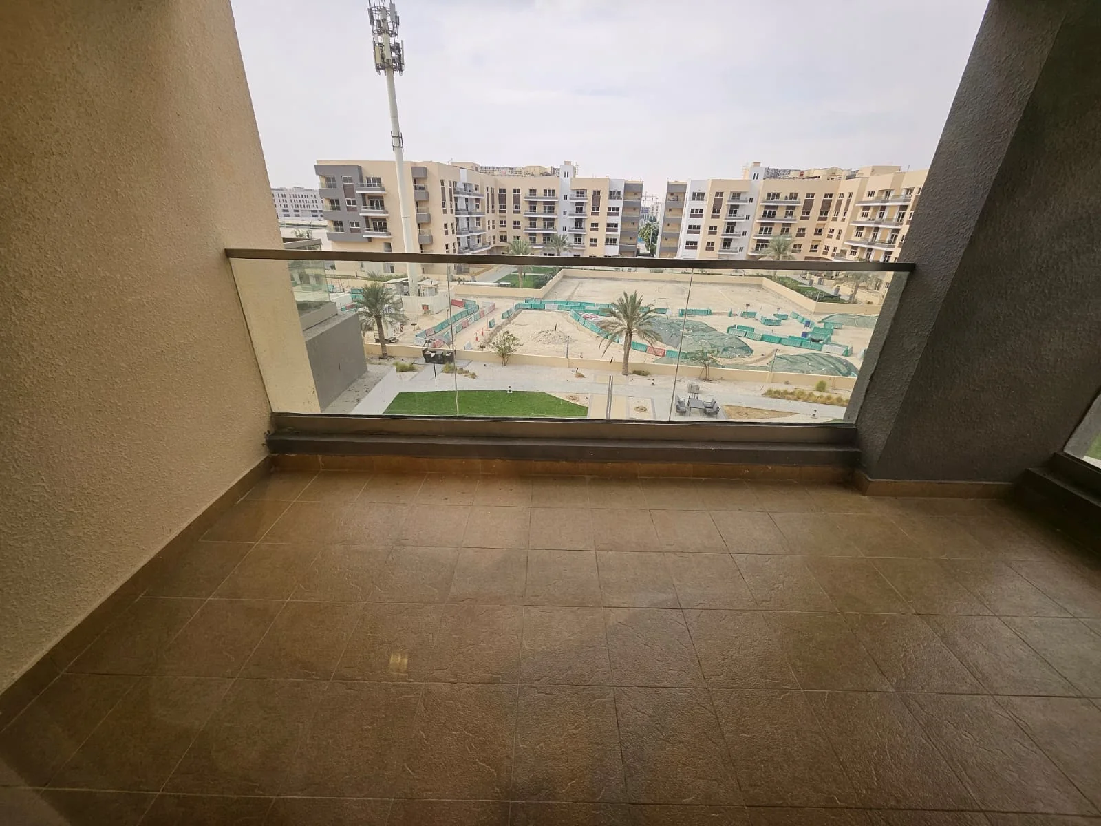 ELEGANT 2BEDROOM BRAND NEW FULLY FURNISHED BALCONY