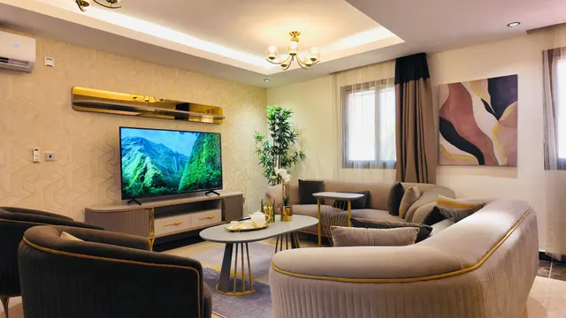 Huge size | 5BHK villa guaranteed ROI from day1