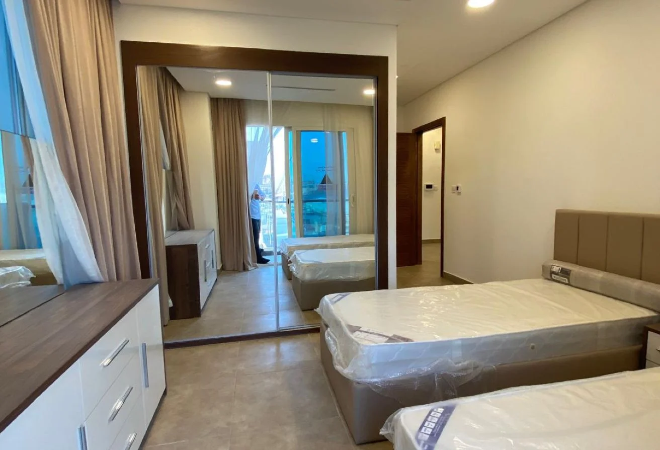 RENTED 2 BHK FF WITH TITLE DEED FRONT OF TRAM