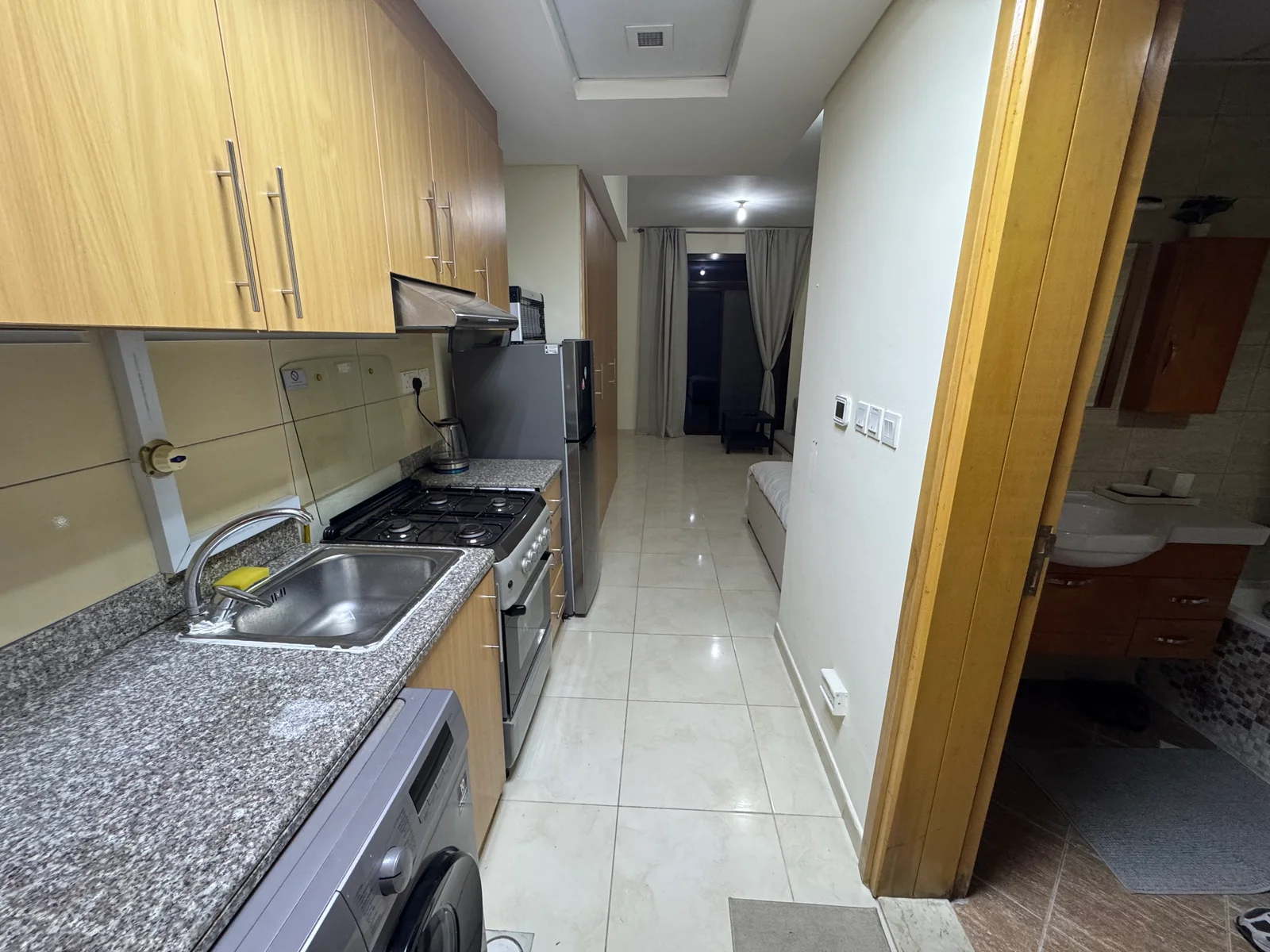 COZY STUDIO FULLY FURNISHED WITH BALCONY