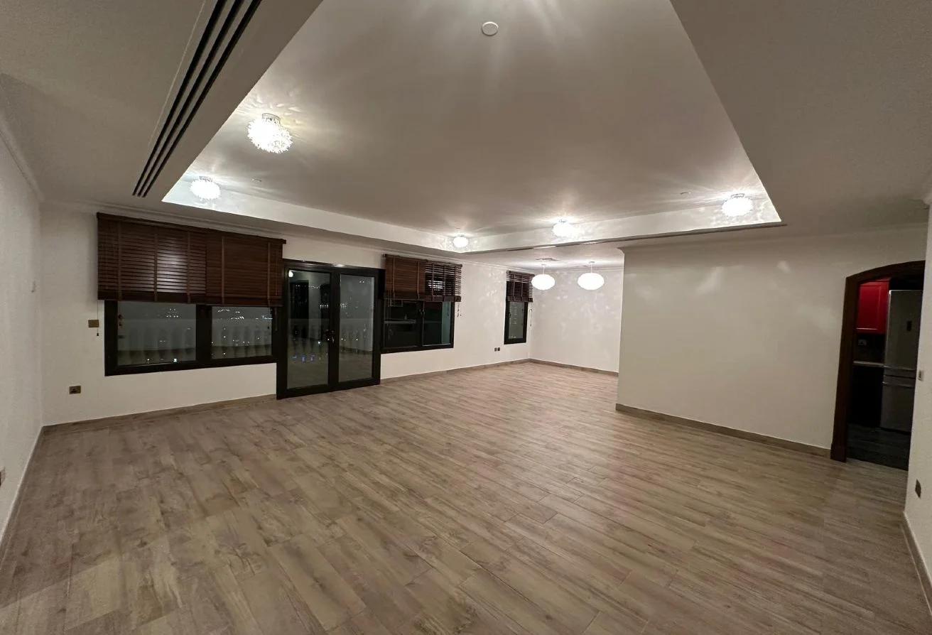 LUXURIOUS TWO-BEDROOM | BALCONY | MARINA VIEW