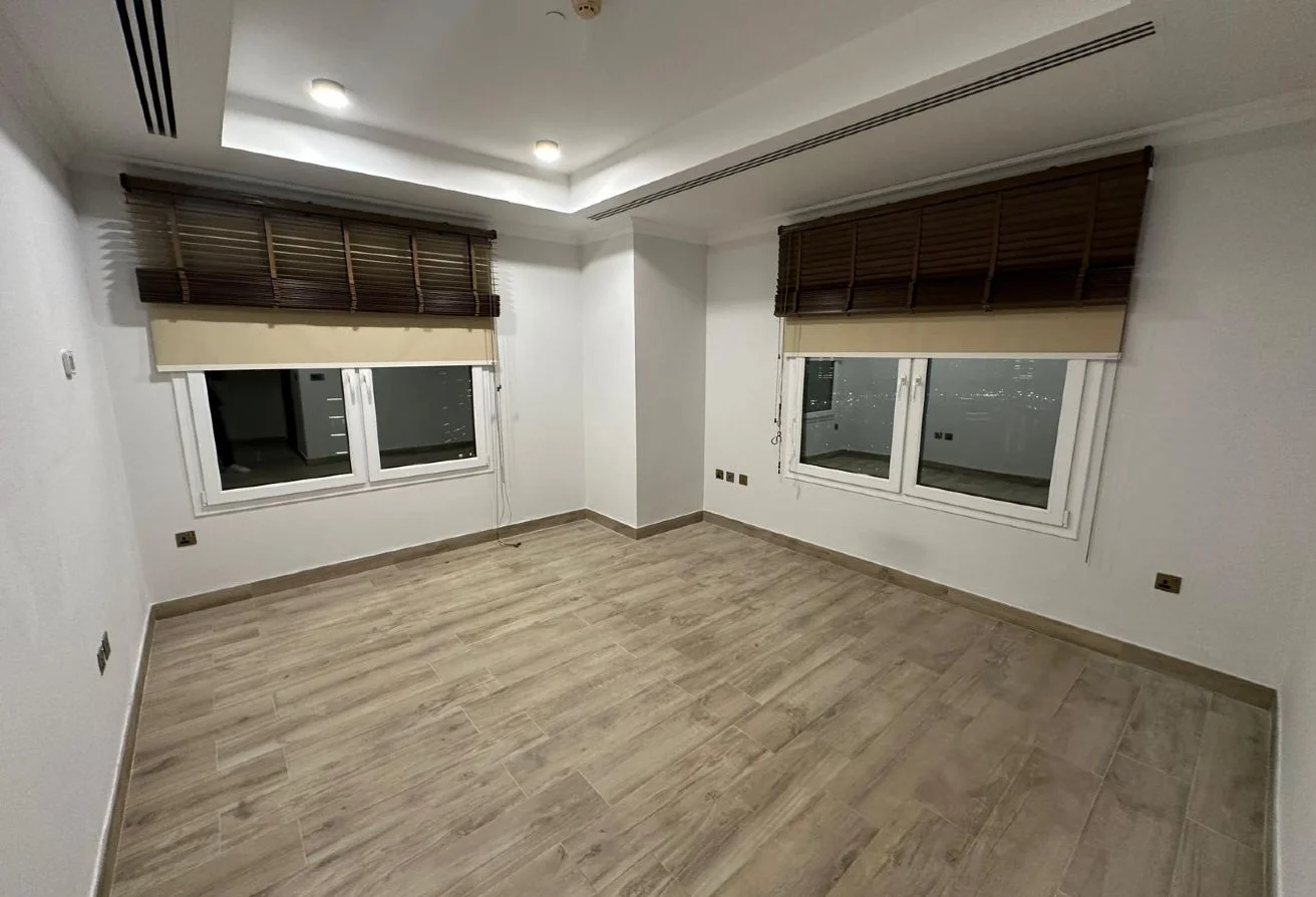 LUXURIOUS TWO-BEDROOM | BALCONY | MARINA VIEW