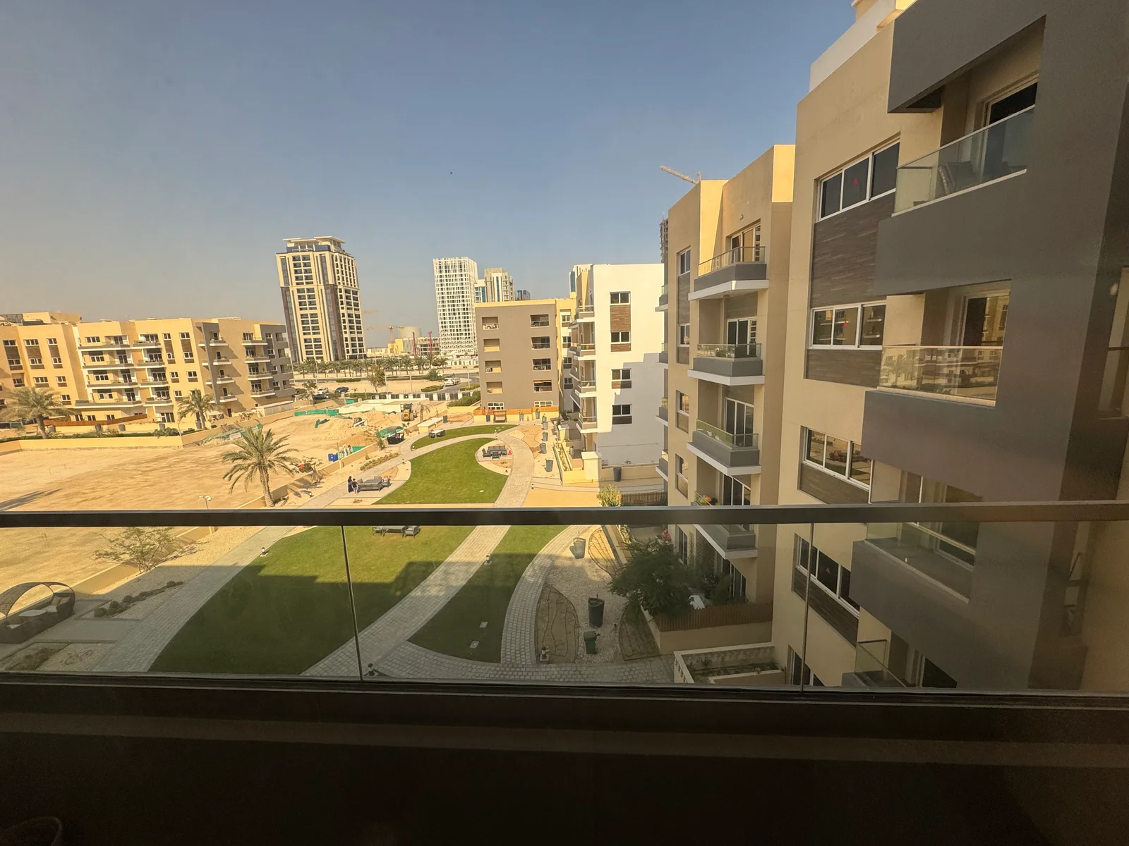 ELEGANT 2BEDROOM PLUS MAID ROOM WITH BALCONY