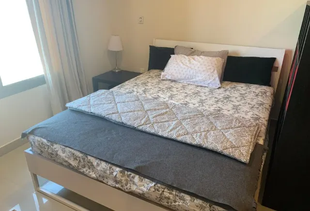 LAVISH STUDIO FULLY FURNISHED HIGHER FLOOR SEAVIEW