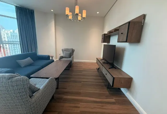 2 bhk +maidsroom