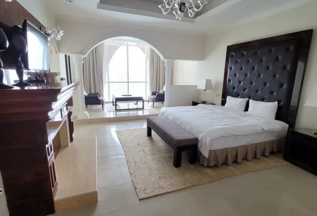 770 SQM Ultra-Luxury Beachfront Penthouse