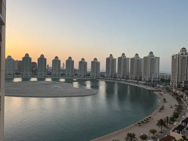 2 BHK +OFFICE FULLY MRNIA VIEW