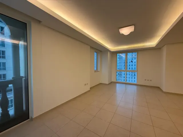 2 BHK +OFFICE FULLY MRNIA VIEW