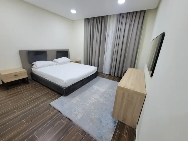 READY TO MOVE 2BR+MAID ROOM FULLY FUNISHED CASH