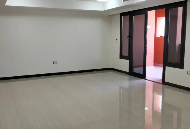 2BHK Semi-Furnished | Tower  Porto Arabia