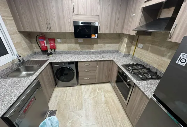 2bhk plus maid fully furnished 8500 including bill