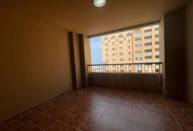 LUXURIOUS 1 BEDROOM + OFFICE IN PEARL SEA VIEW