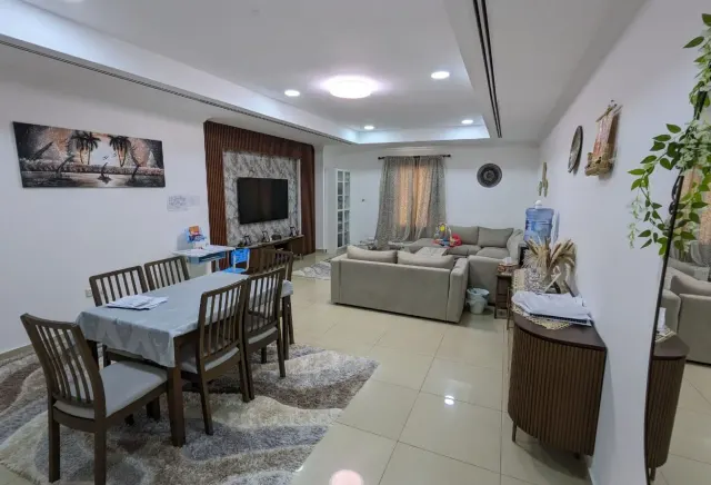 1 BHK +OFFICE PORTO NICE TOWERFOR PRICE BIG HOLL