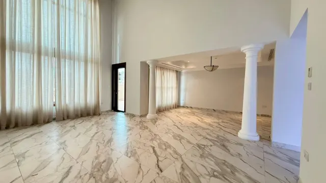 4 bhk + maidsroom townhouse