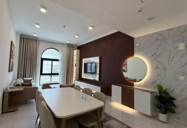 Spacious 2 Bedroom Apartment for RESALE