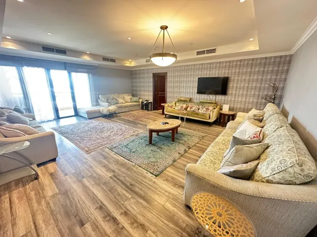 Spacious 2BHK Fully Furnished Apartment | 176 SQM