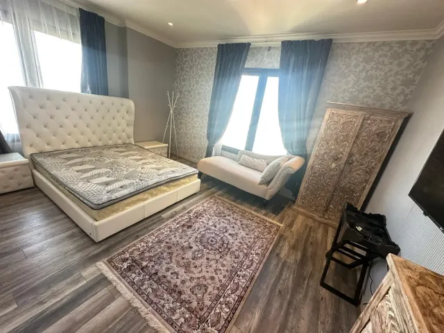 Spacious 2BHK Fully Furnished Apartment | 176 SQM
