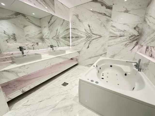 Affordable penthouse in pearl with panoramic view