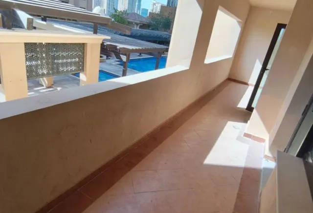 LUXURY 2 BED ROOM PLUS OFFICE WITH 2 PARKING