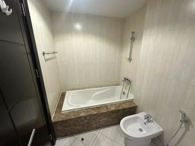 1+Office Higher Floor Panoramic City View