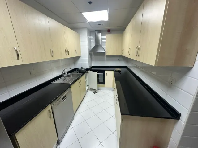1+Office Higher Floor Panoramic City View