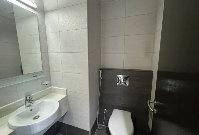 LAVISH 3+MAID FULLY FURNISHED BIG BALCONY AVAILABL