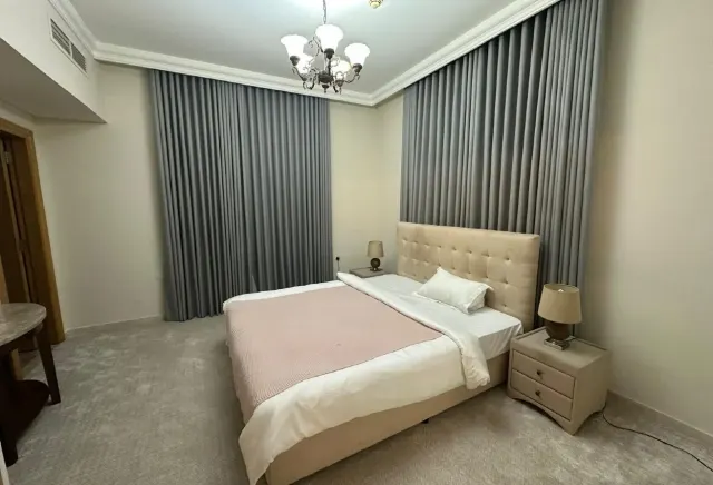 Convenient 1BHK Furnished Walk to Tram 6000QAR INC