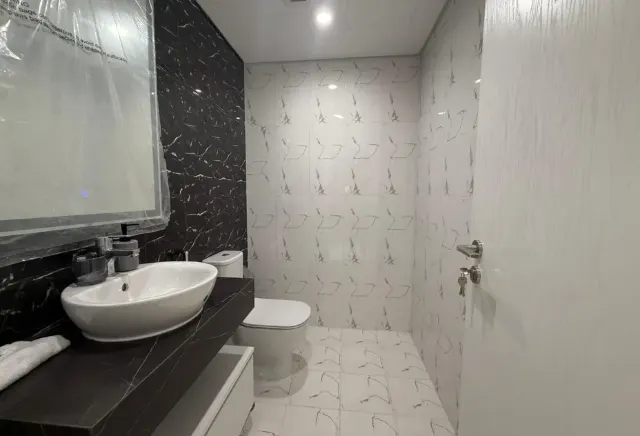 Yasmeen City 1BHK | 665k Cash + 2-3 Years Plan