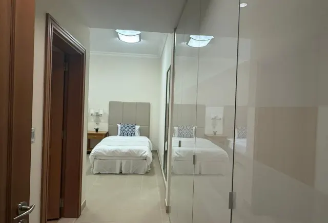 High-End 2BHK | Sea Views & Luxury Amenities Pearl