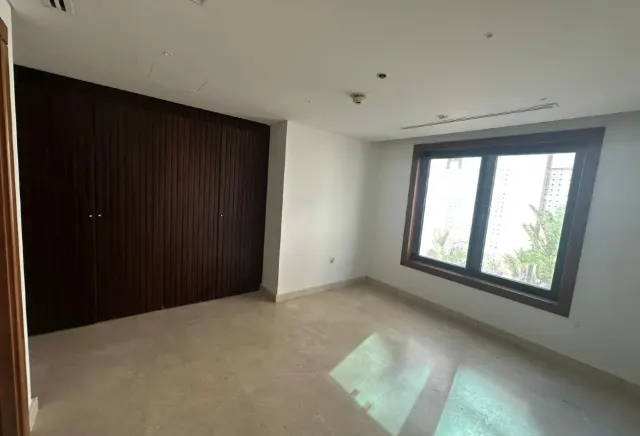 Upscale 4+M Townhouse | Premium Living