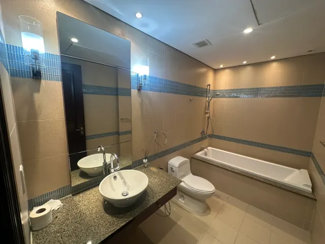 Townhouse Duplex || 4 Bedroom || Marina View