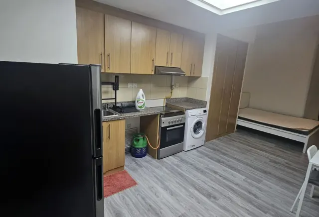 ELEGANT STUDIO FULLY FURNISHED IN FOXHILLS