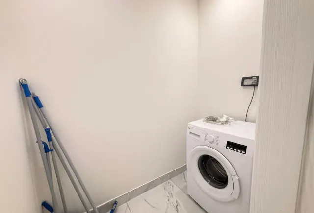 Beautiful 2BHK Apartment for Rent | Highway View